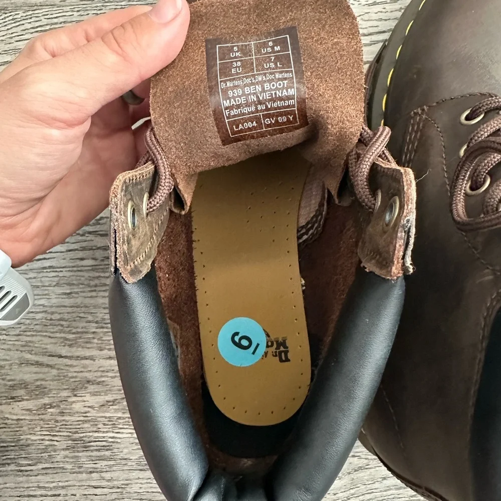 NWOT Doc Dr Martens Crazy Horse 939 Ben Boot Size 6M/7W Brown Durable Boot - Picture 8 of 10